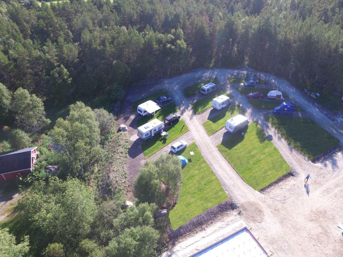 Roste Hyttetun Og Camping Os (Hedmark) المظهر الخارجي الصورة