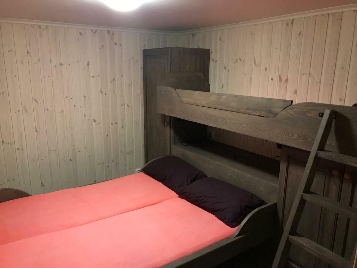 Roste Hyttetun Og Camping Os (Hedmark) المظهر الخارجي الصورة
